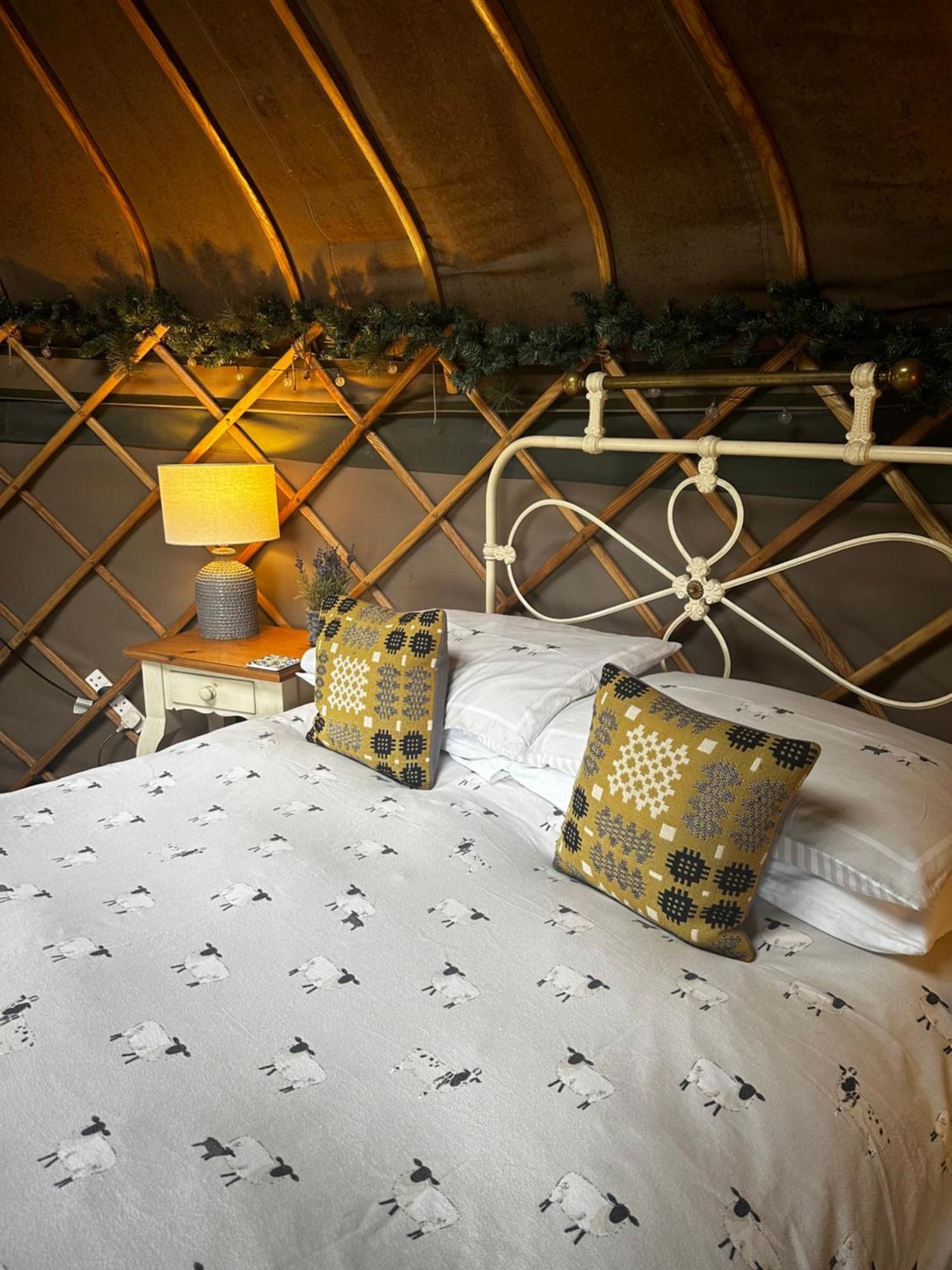 Sunbank Yurt Hotell Llangollen Eksteriør bilde
